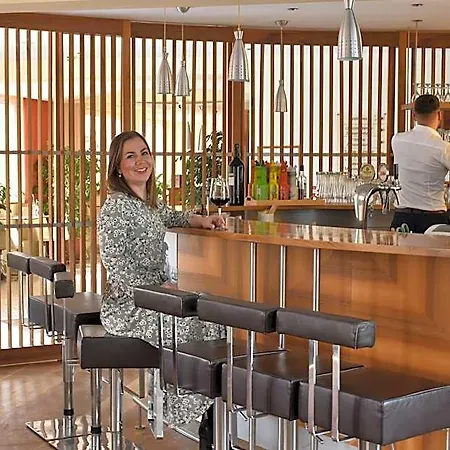 豪尔卡尼卡格尔健康酒店 酒店