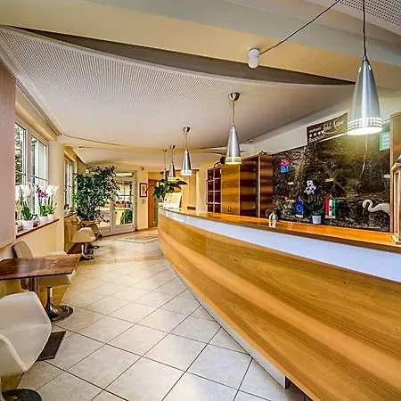豪尔卡尼卡格尔健康酒店 酒店 4*