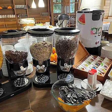 豪尔卡尼卡格尔健康酒店 酒店