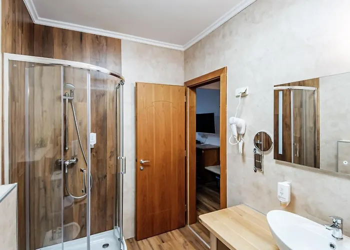 מלון Wellness Kager 4*